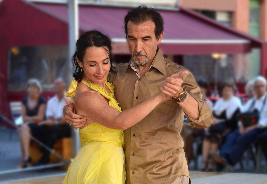 dance-661553_1920